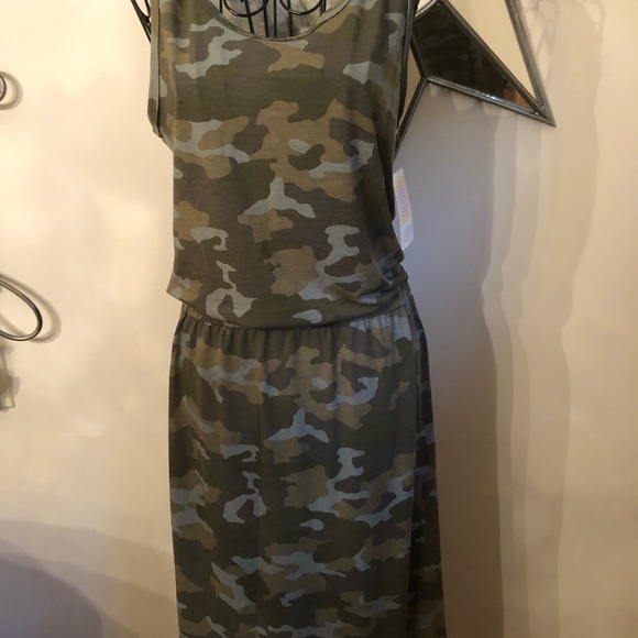 LuLaRoe Dresses & Skirts - Lularoe Summer dress